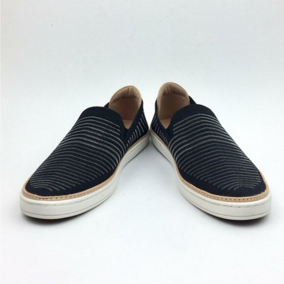 Ugg ~ Sammy Breeze Slip On Sneaker ~ Womens Size 10 - Picture 3 of 14